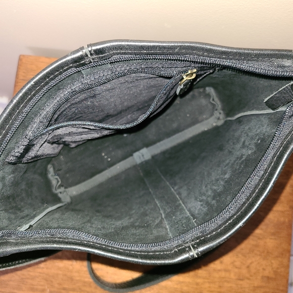 Duluth Trading black leather handbag shoulder/cross body, adjustable strap - Picture 8 of 8